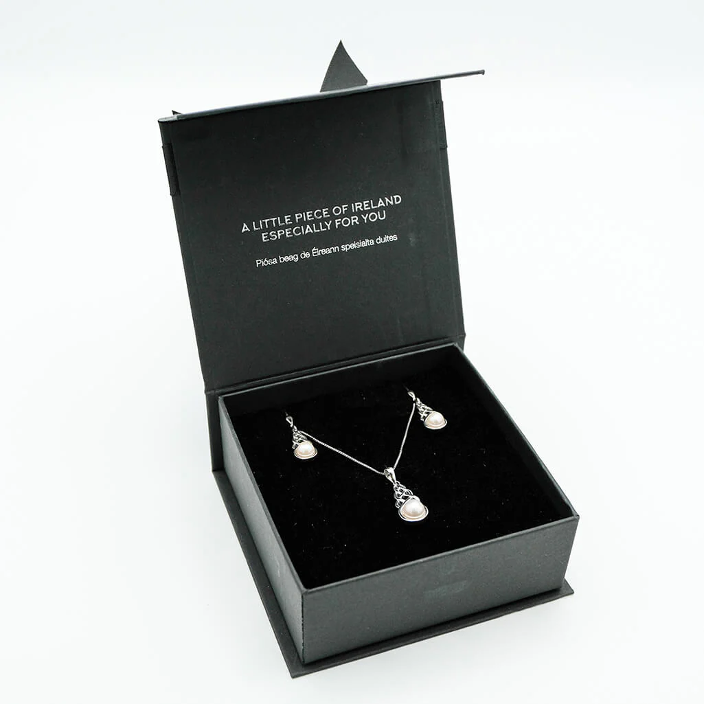 Celtic Knot Drop Pearl Jewelry Set - Image 4