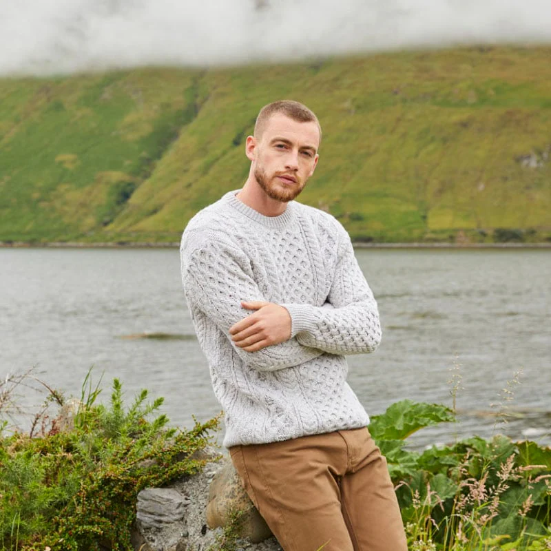 Men's Crew Neck Irish Wool Classic Sweater - Image 3