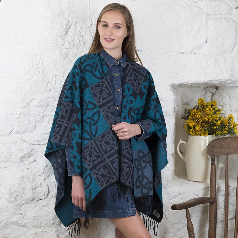 Fringed Irish Shawl With Celtic Design - Image 4