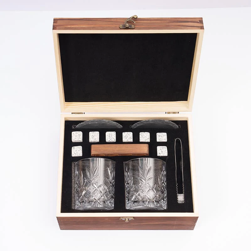 Galway Crystal Renmore Wooden Whiskey Gift Set