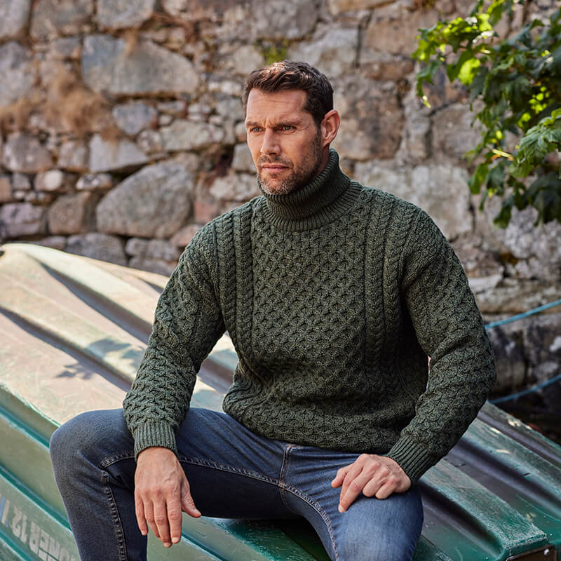 Men's Signature Fisherman Turtleneck Wool Sweater - Image 2