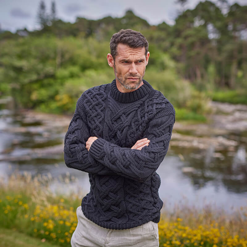 Men's Trellis Aran Sweater - Image 3
