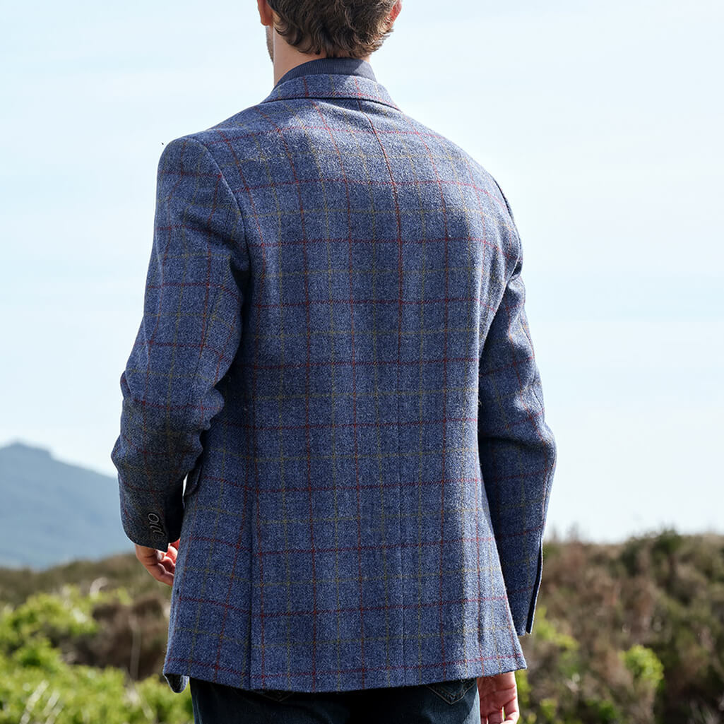 Men's Classic Irish Tweed Plaid Blazer - Image 3