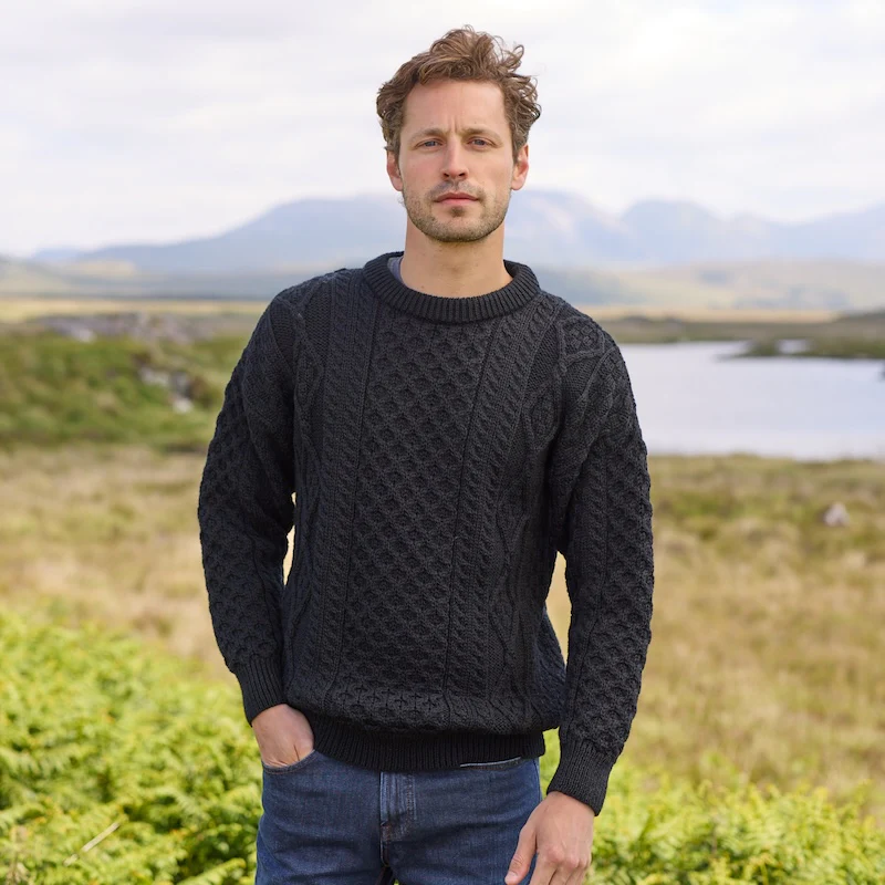 Men's Fisherman Lightweight Crew Neck Heritage Sweater - Image 10