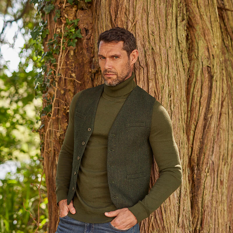 Men's Herringbone Irish Tweed Vest - Image 3