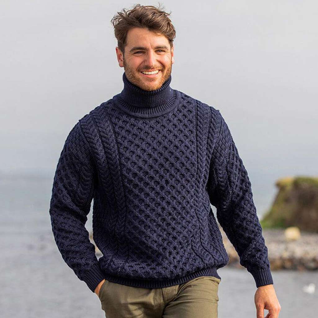 Men's Signature Fisherman Turtleneck Wool Sweater - Image 3