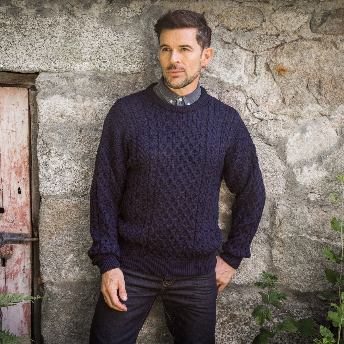 Men's Traditional Crew Neck Aran Sweater - Image 5