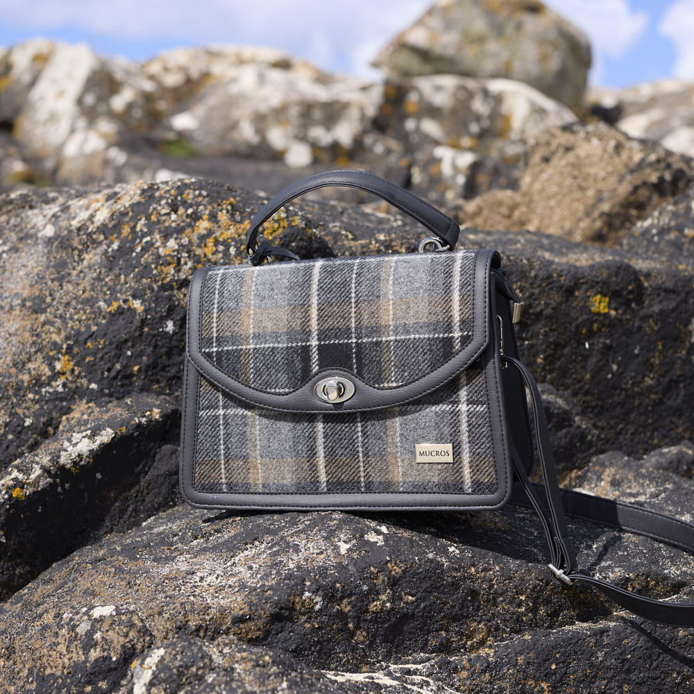Orla Tweed Bag - Image 3