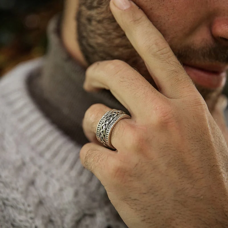 Sterling Silver Gents Celtic Knot Band - Image 3