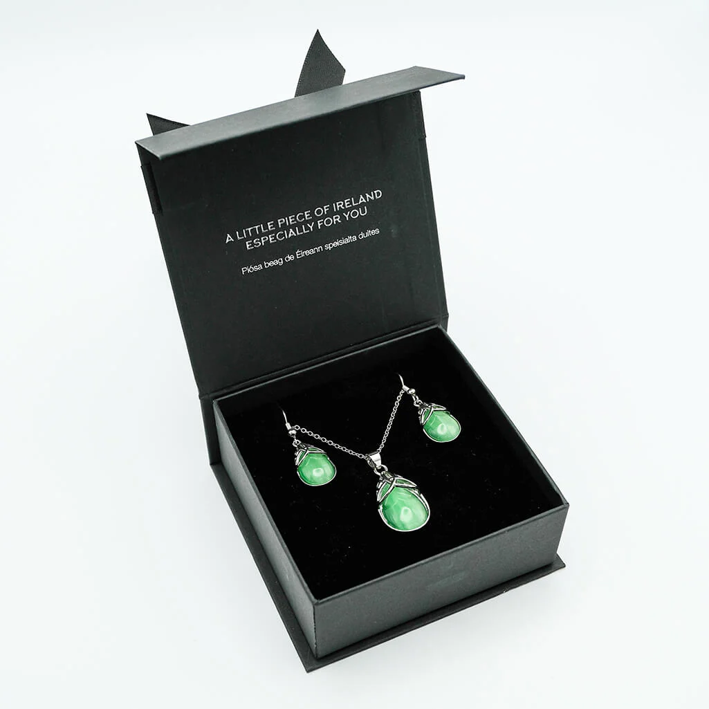 The Cats Eye Trinity Knot Earrings - Image 2