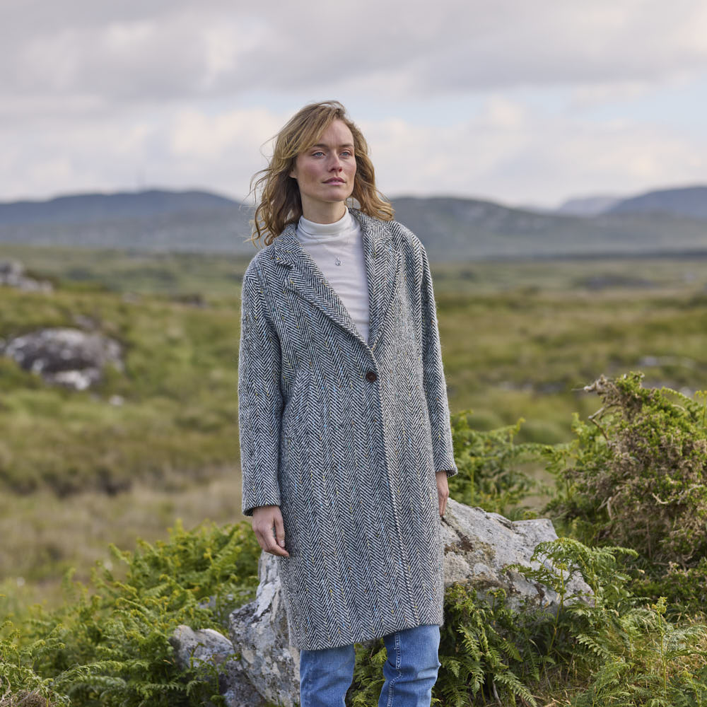 Women's Herringbone Tweed Coat - Image 4