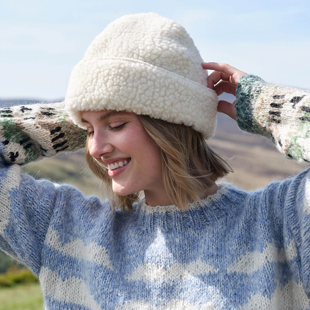 Women's Irish Wool White Fleece hat