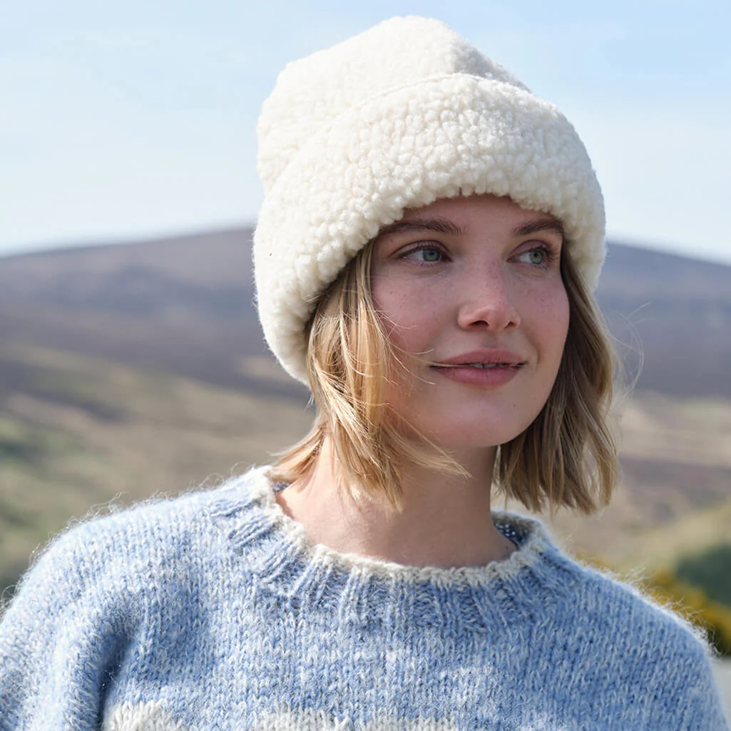 Women's Irish Wool White Fleece hat - Image 2
